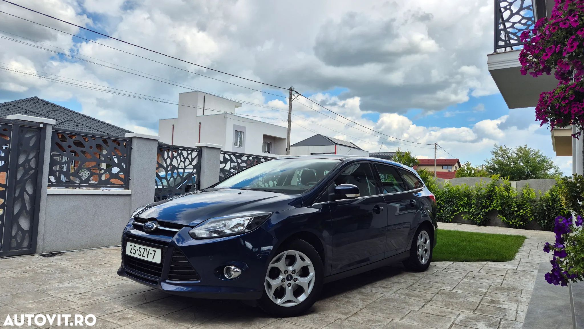 Ford Focus Turnier 1.6 Ti-VCT Titanium - 1