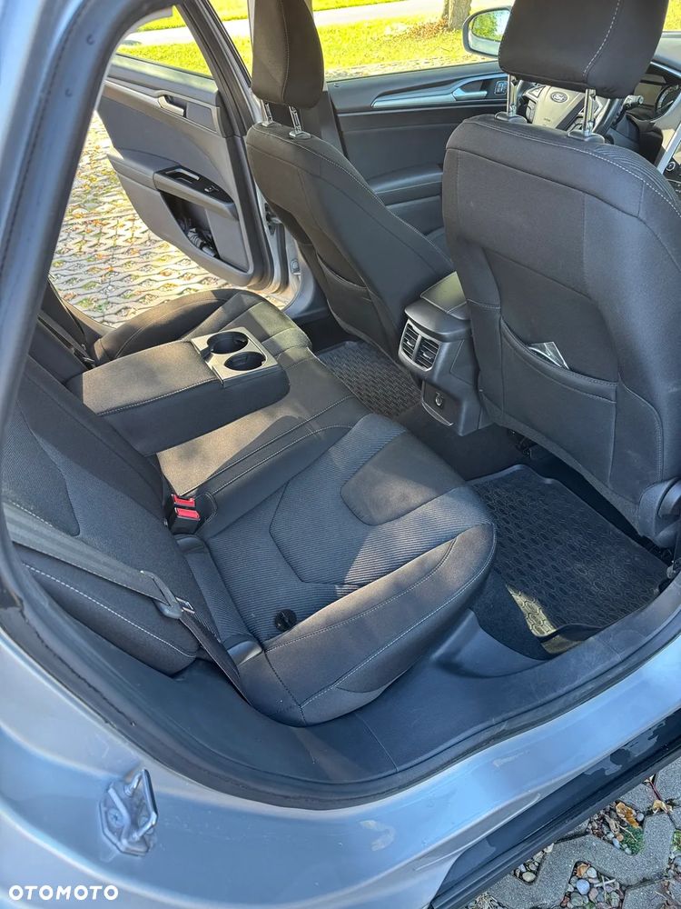 Ford Mondeo - 9