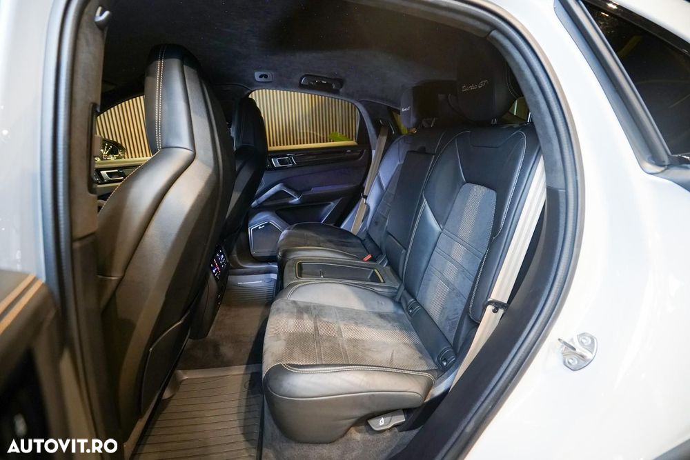 Porsche Cayenne Coupe - 30