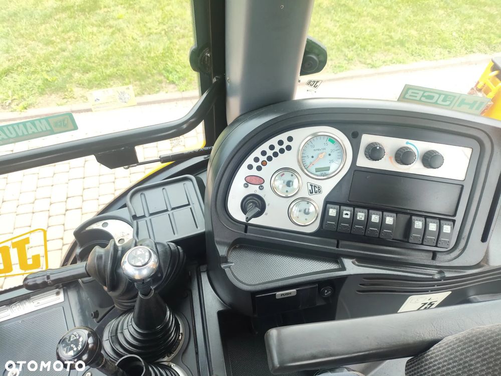 JCB 3CX / 2007 ROK / KOPARKO-ŁADOWARKA - 28