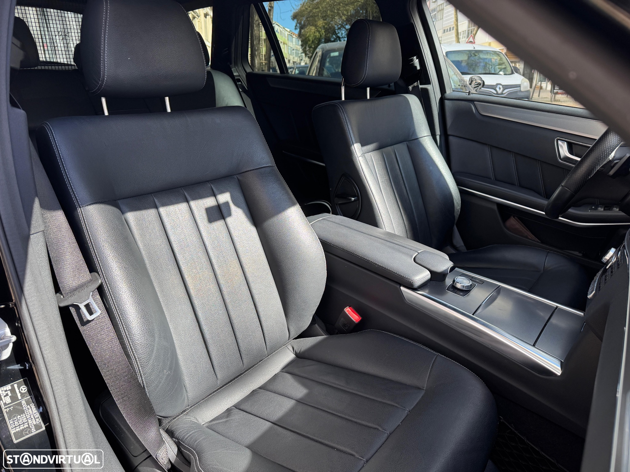 Mercedes-Benz E 350 BlueTEC Avantgarde 141g - 11
