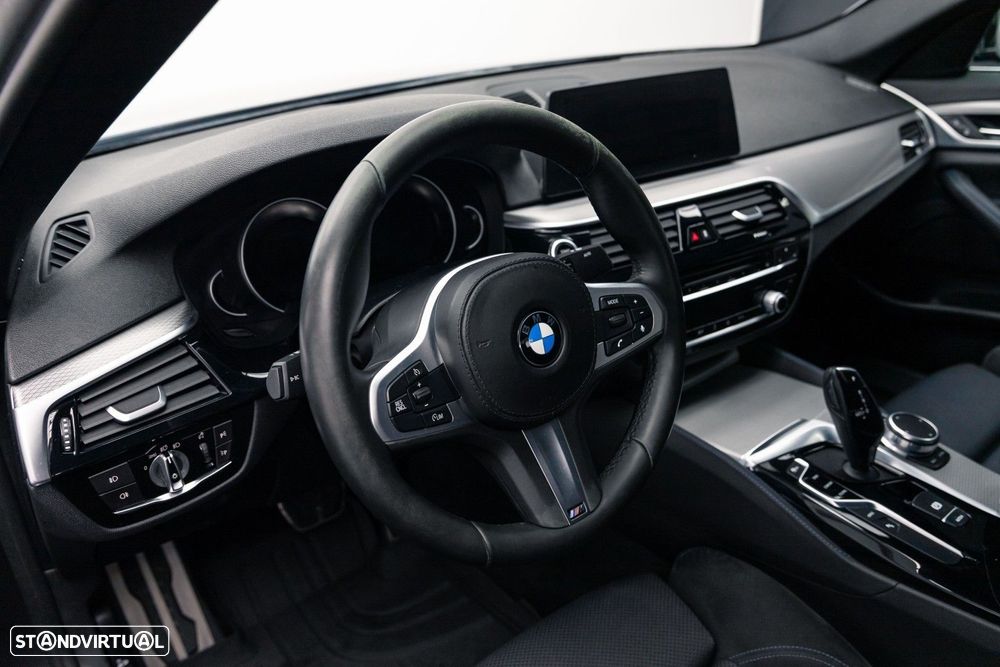 BMW 530 e iPerformance Pack M - 25