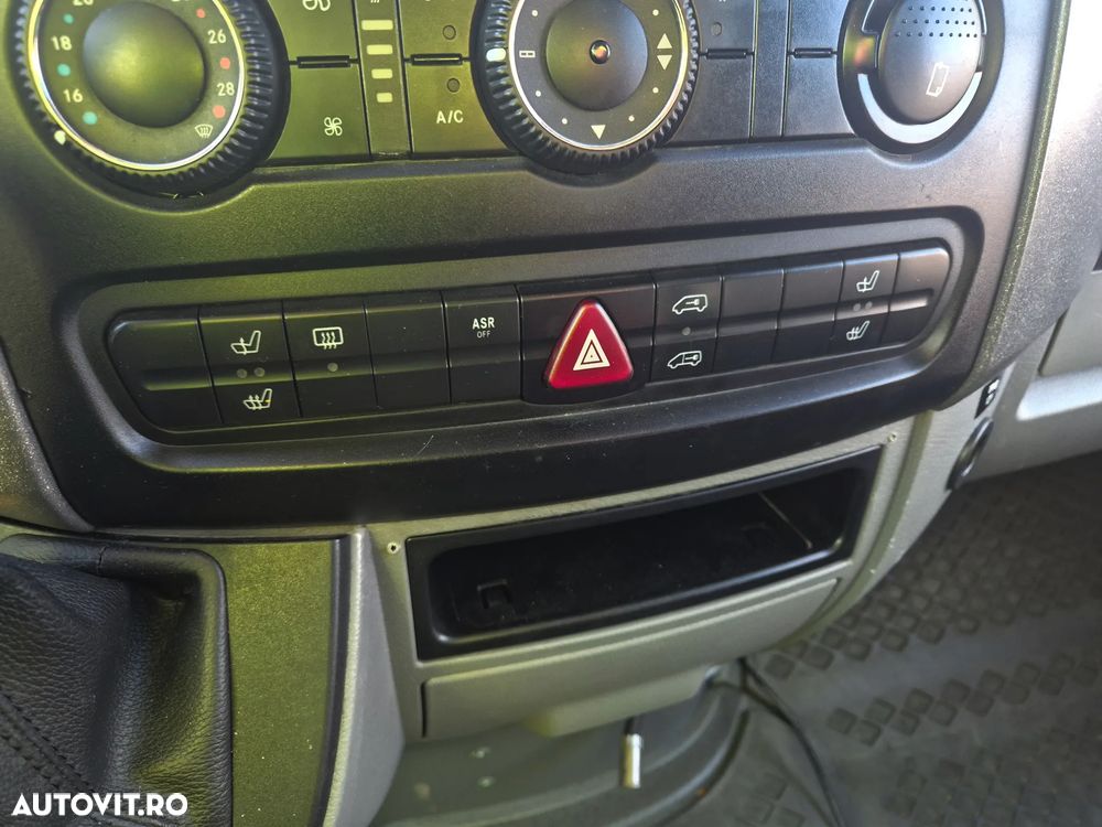 Mercedes-Benz Sprinter - 13
