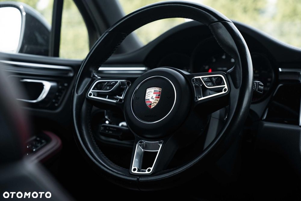 Porsche Macan Standard - 15