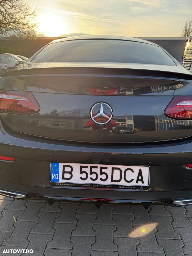 Mercedes-Benz E 220 d 4Matic Coupe 9G-TRONIC AMG Line - 8