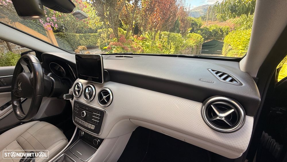 Mercedes-Benz A 180 d Urban - 22