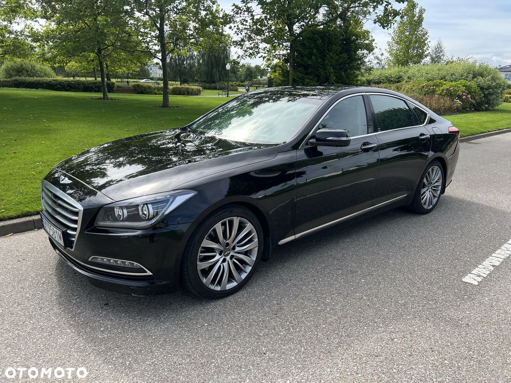 Hyundai Genesis - 4
