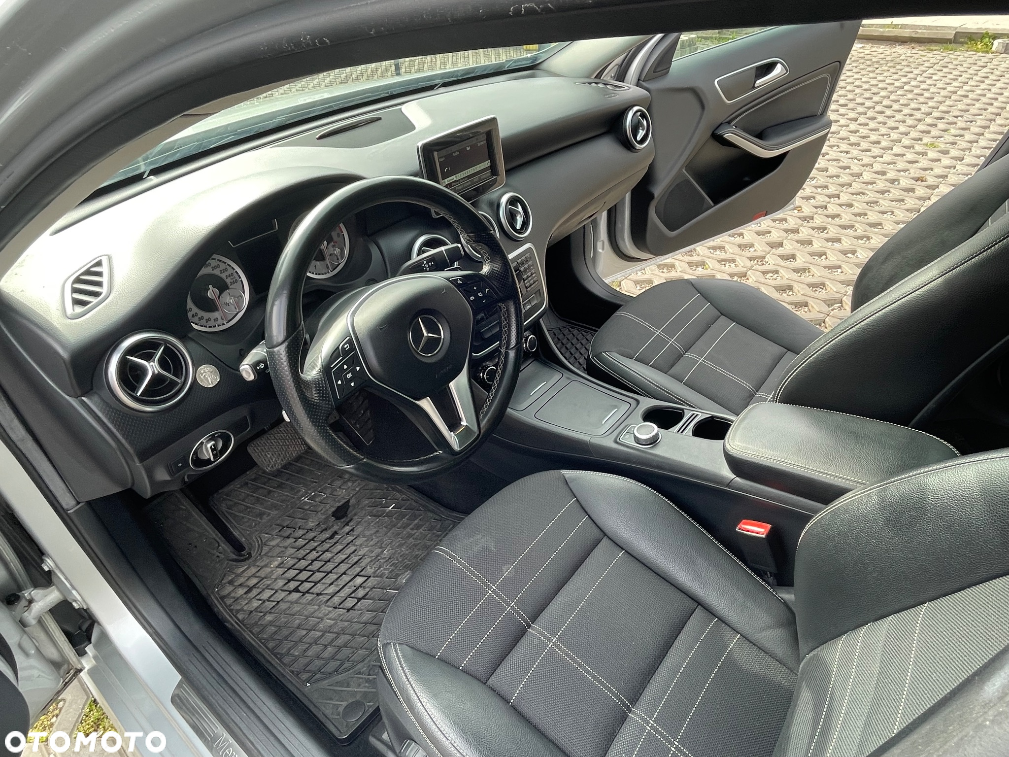 Mercedes-Benz Klasa A 200 7G-DCT - 5