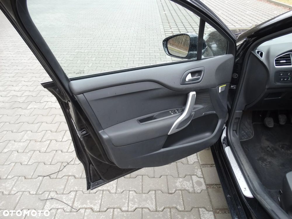 Citroën DS4 PureTech 130 Stop&Start SoChic - 32