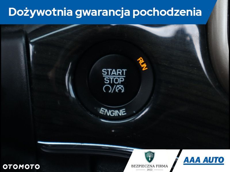 Jeep Grand Cherokee - 20