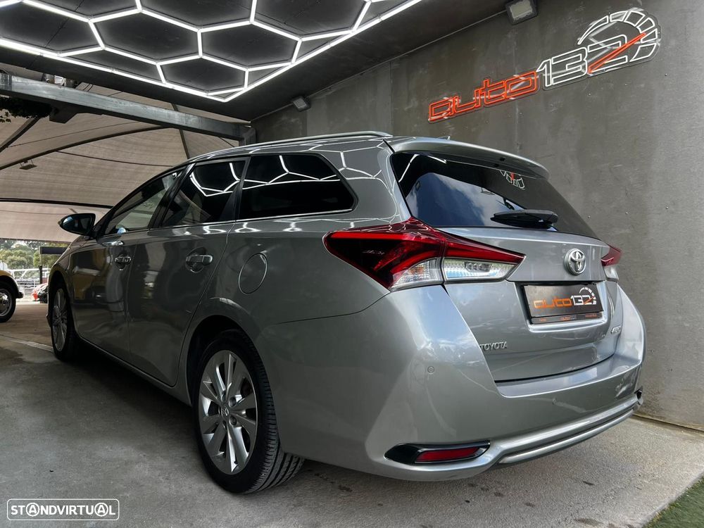 Toyota Auris Touring Sports 1.6 D-4D Exclusive+Navi - 4