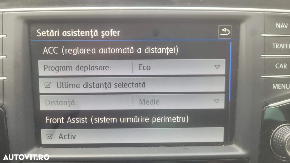 Volkswagen Passat - 10