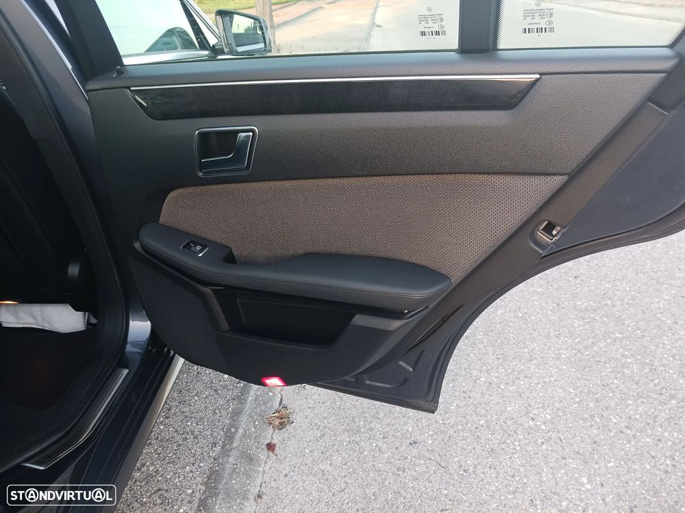 Mercedes-Benz E 300 BLUETEC Hybrid Avantgarde - 11