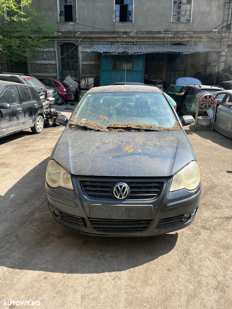 Dezmembrez VW Volkswagen Polo 9N facelift 2007 1,4TDI gri-albastru - 2