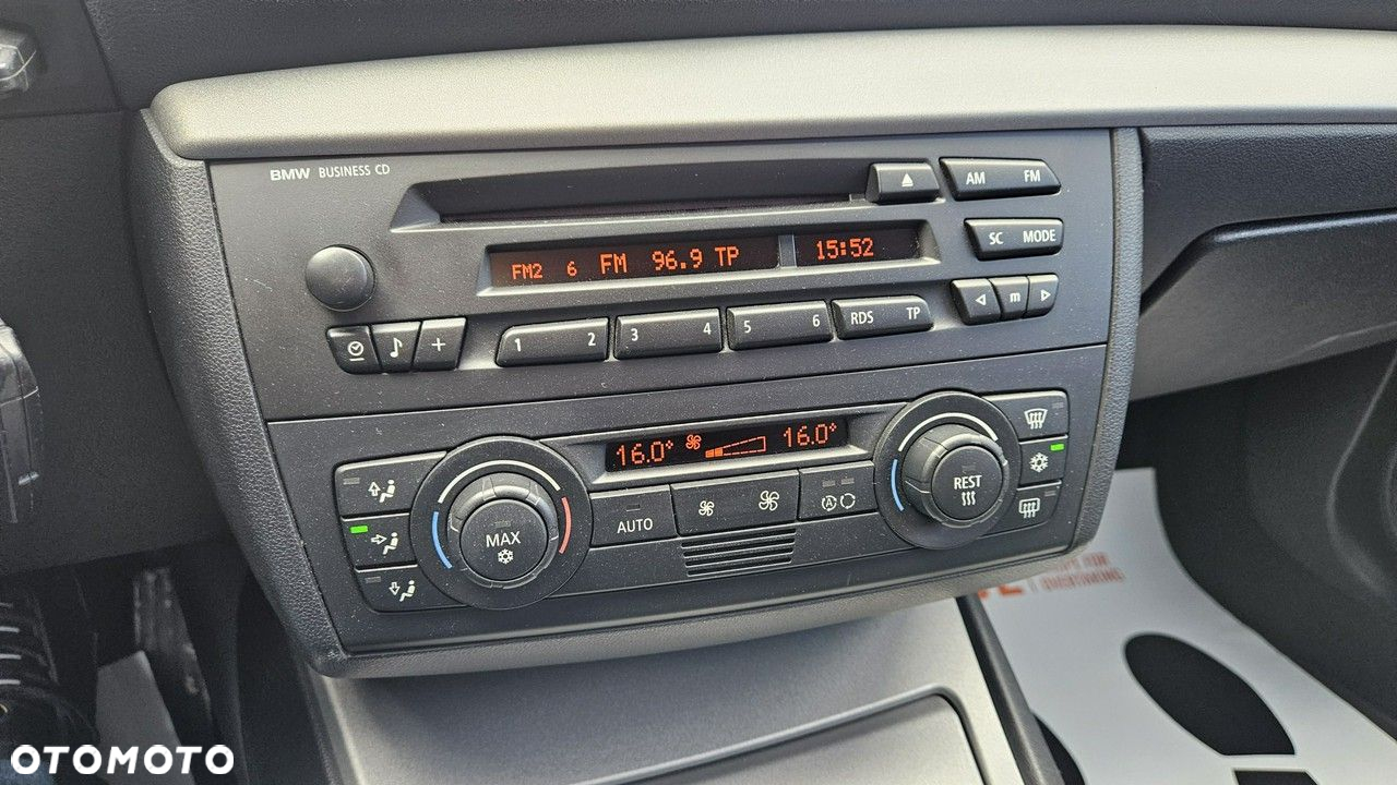 BMW Seria 1 116i - 19