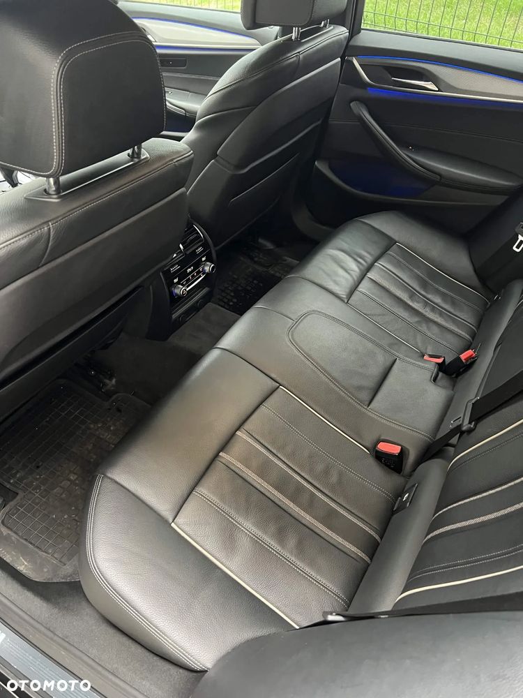 BMW Seria 5 540i xDrive M Sport sport - 14