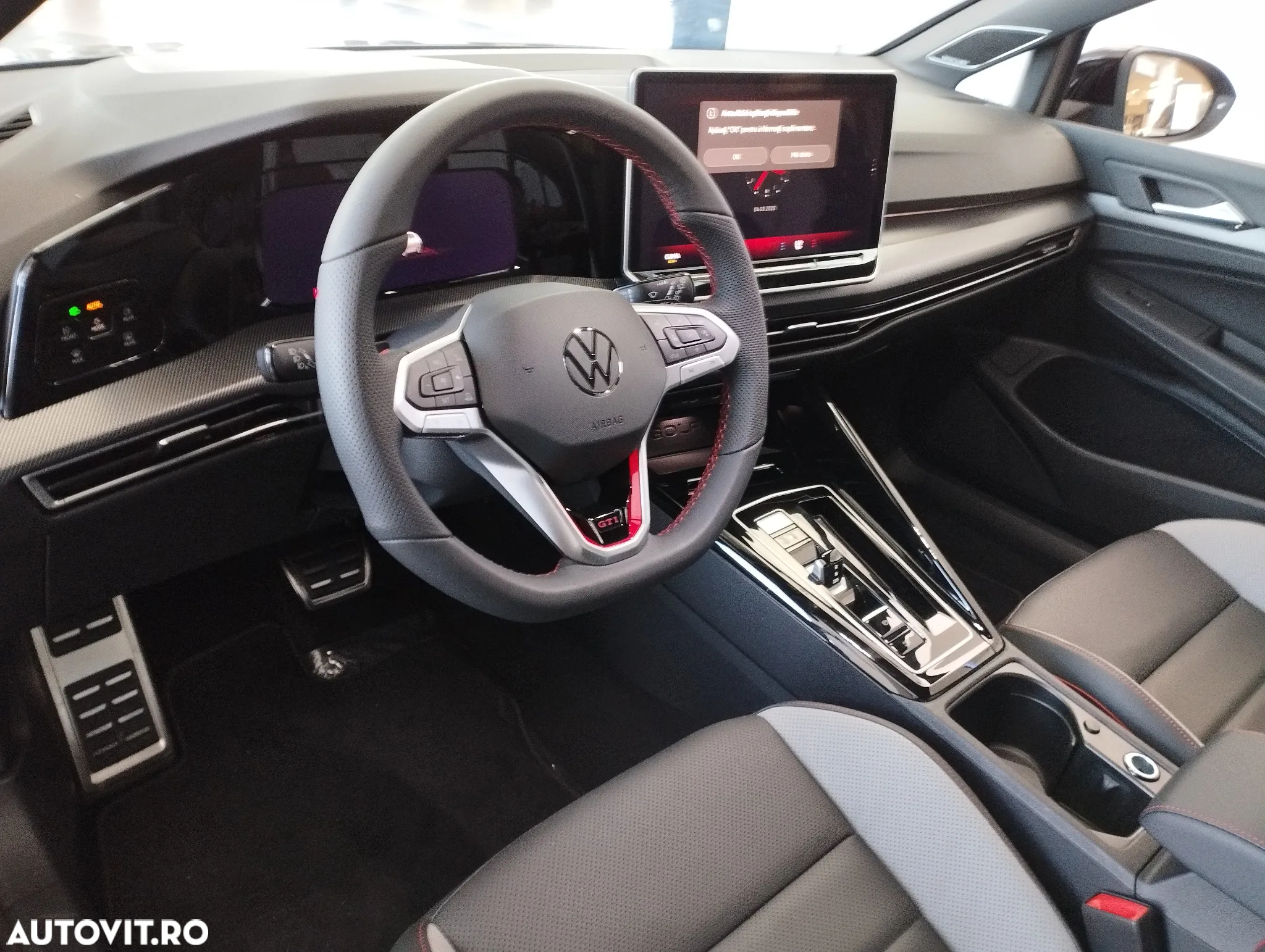 Volkswagen Golf 2.0 TSI DSG GTI - 12