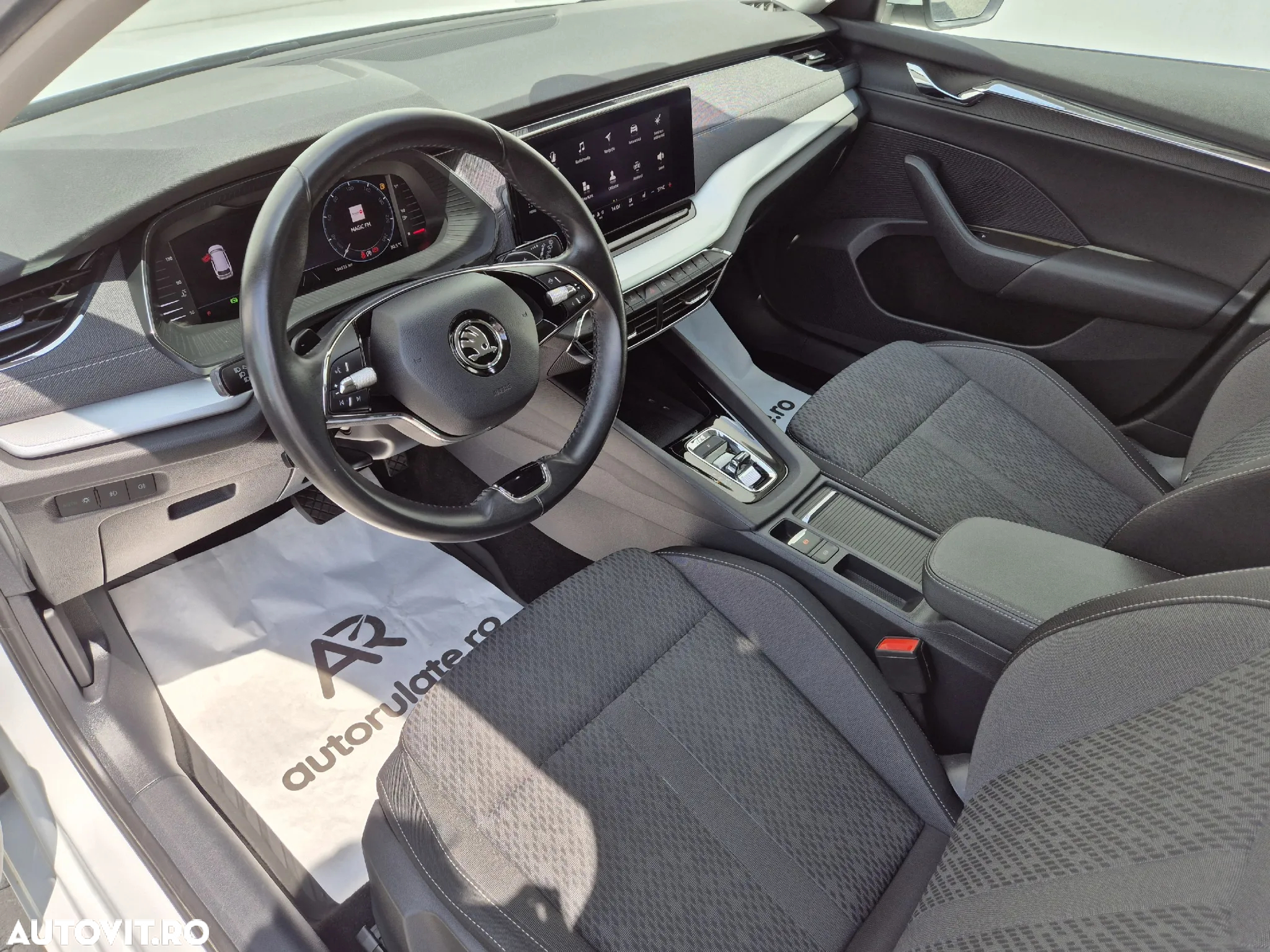 Skoda Octavia Combi 2.0 TDI DSG 4X4 Style - 10