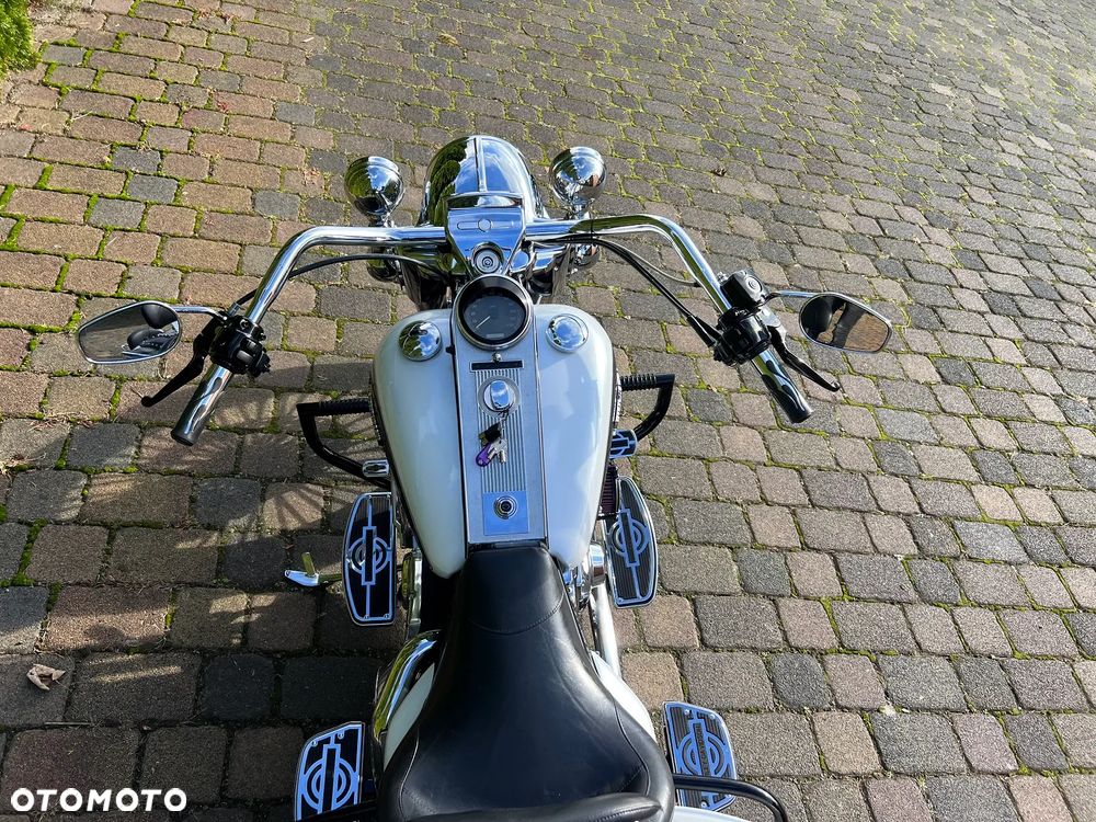 Harley-Davidson Touring Road King - 28