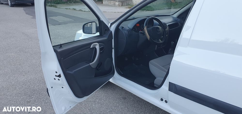 Dacia Logan Van - 12