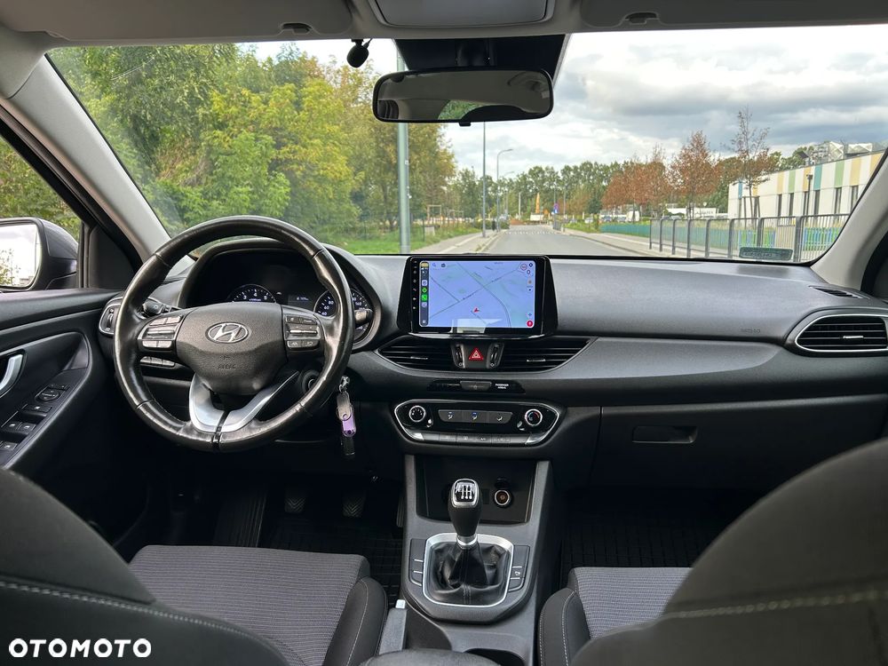 Hyundai i30 1.5 DPI Modern - 1