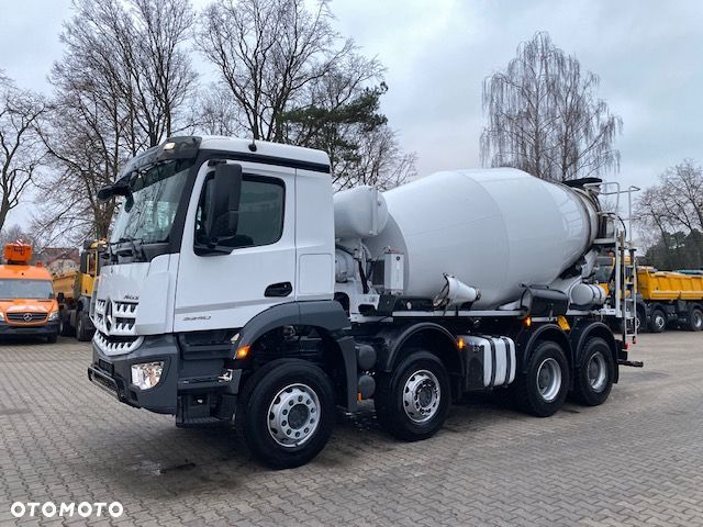 Mercedes-Benz Arocs 3240 8x4 Betonomieszrka Liebherr 9 m3  z Niemiec - 2