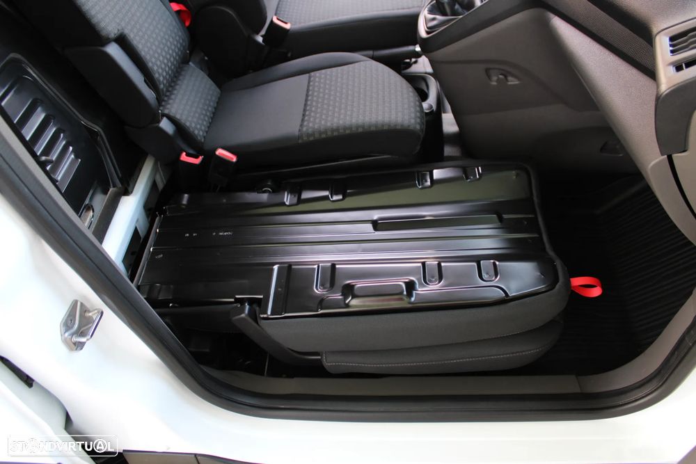 Ford Transit-Connect - 20