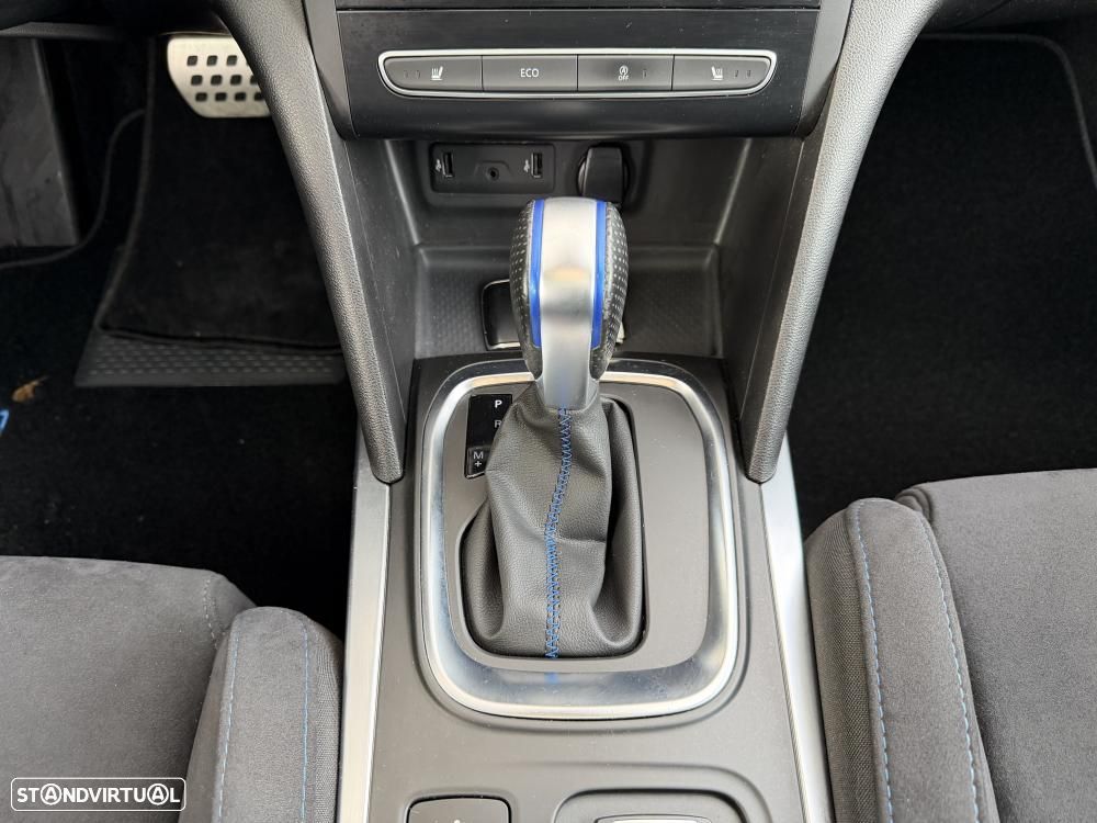 Renault Mégane ENERGY TCe 140 EDC GT-LINE - 32