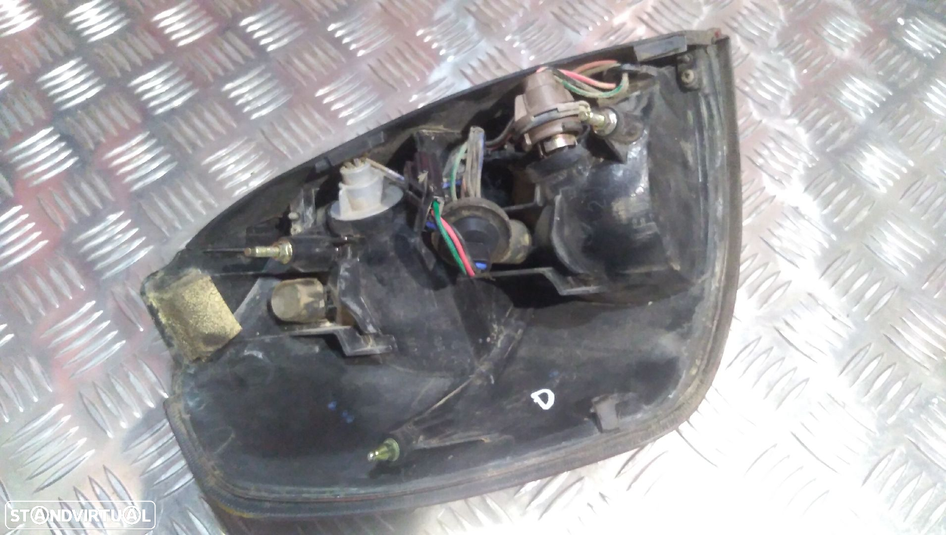 Farolim Stop Dto Subaru Legacy Ii (Bd) - 4