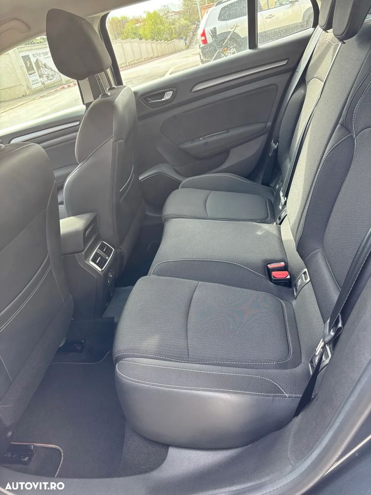 Renault Megane TCe 140 EDC GPF Zen - 10