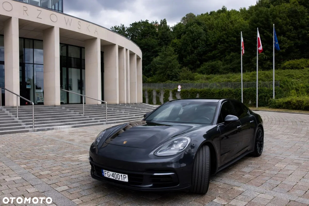 Porsche Panamera 4S - 20