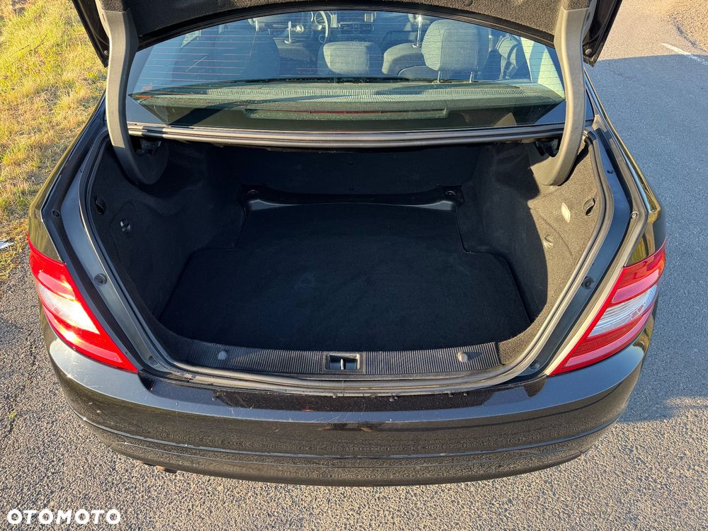 Mercedes-Benz Klasa C 180 Kompressor BlueEFFICIENCY - 6