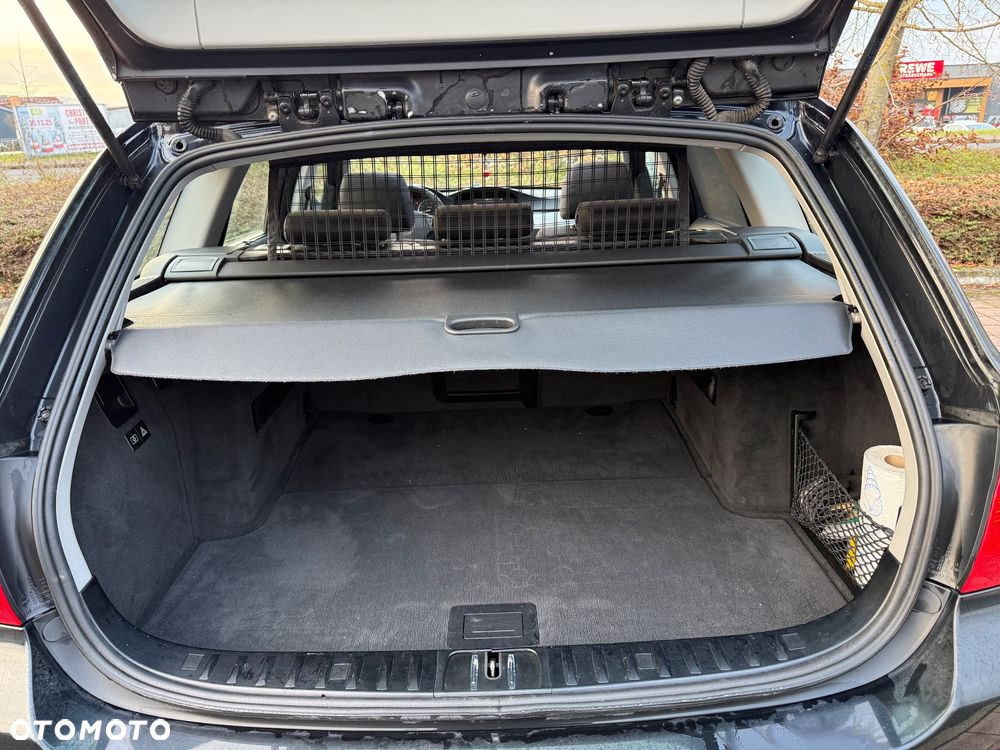 BMW Seria 3 318i Edition Exclusive - 18