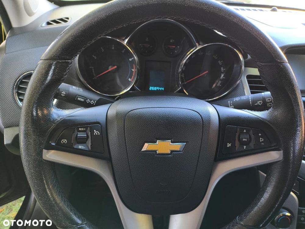 Chevrolet Cruze 1.8 LTZ+ - 6