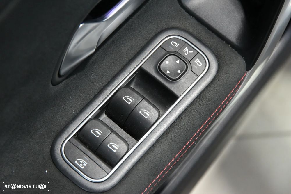 Mercedes-Benz A 180 d AMG Line Aut. — fotografia 8