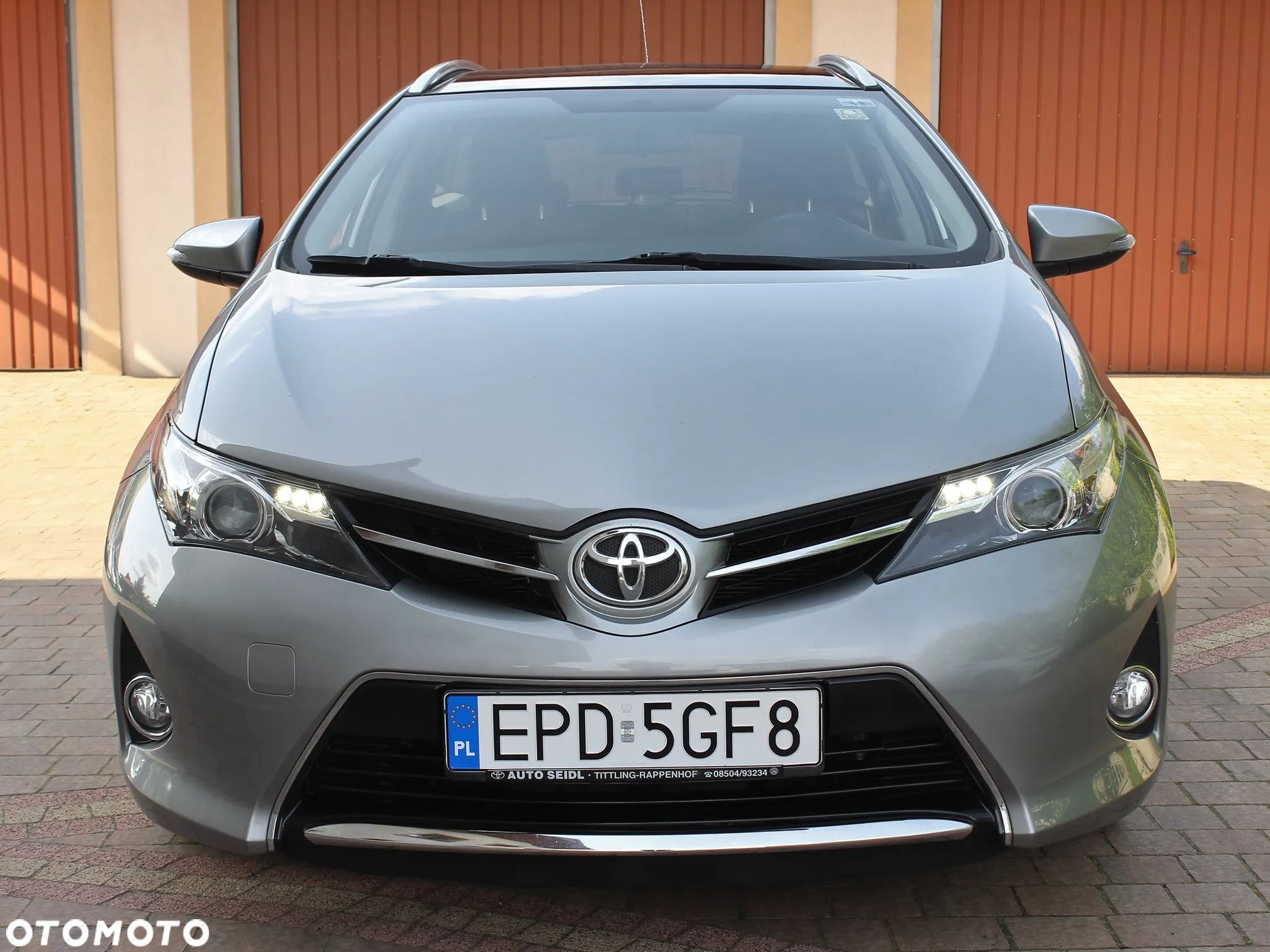 Toyota Auris 1.6 Premium - 11