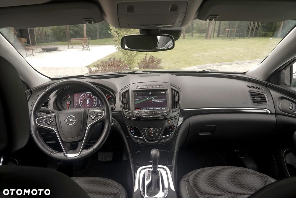 Opel Insignia 2.0 T 4x4 Exclusive S&S - 23