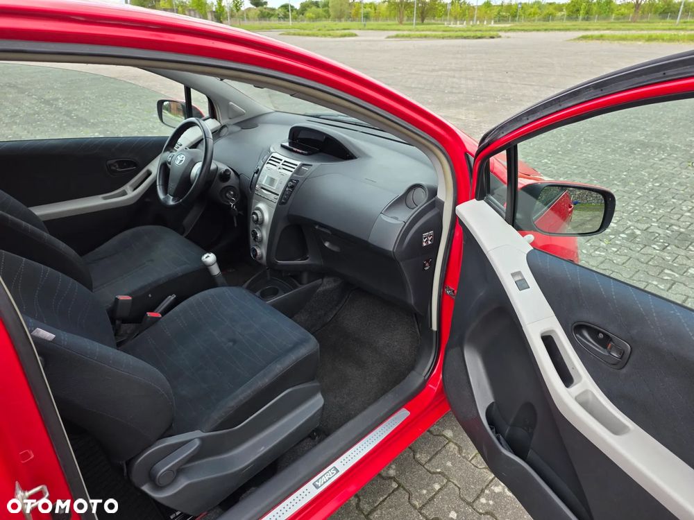Toyota Yaris 1.0 VVT-i Sol - 6