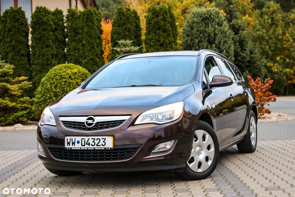 Opel Astra 2011 photo 5