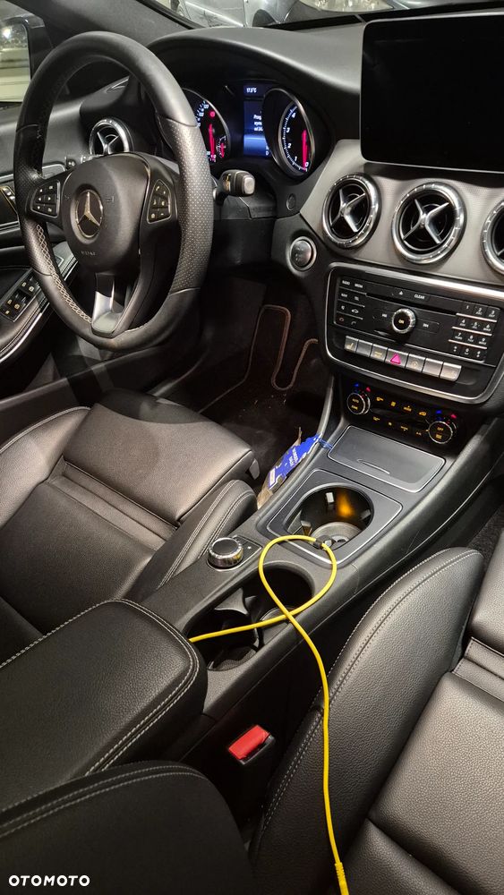 Mercedes-Benz CLA 250 4Matic 7G-DCT AMG Line - 8