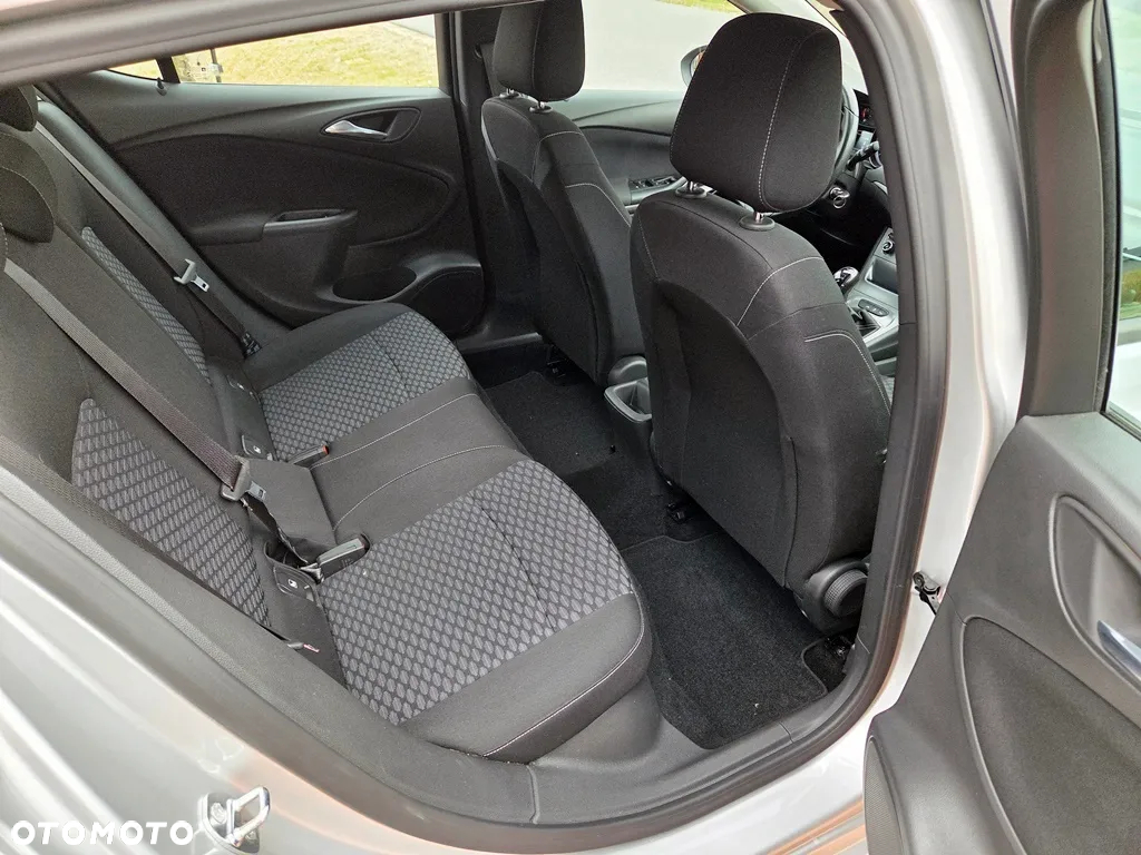 Opel Astra 1.6 D (CDTI) Edition - 30