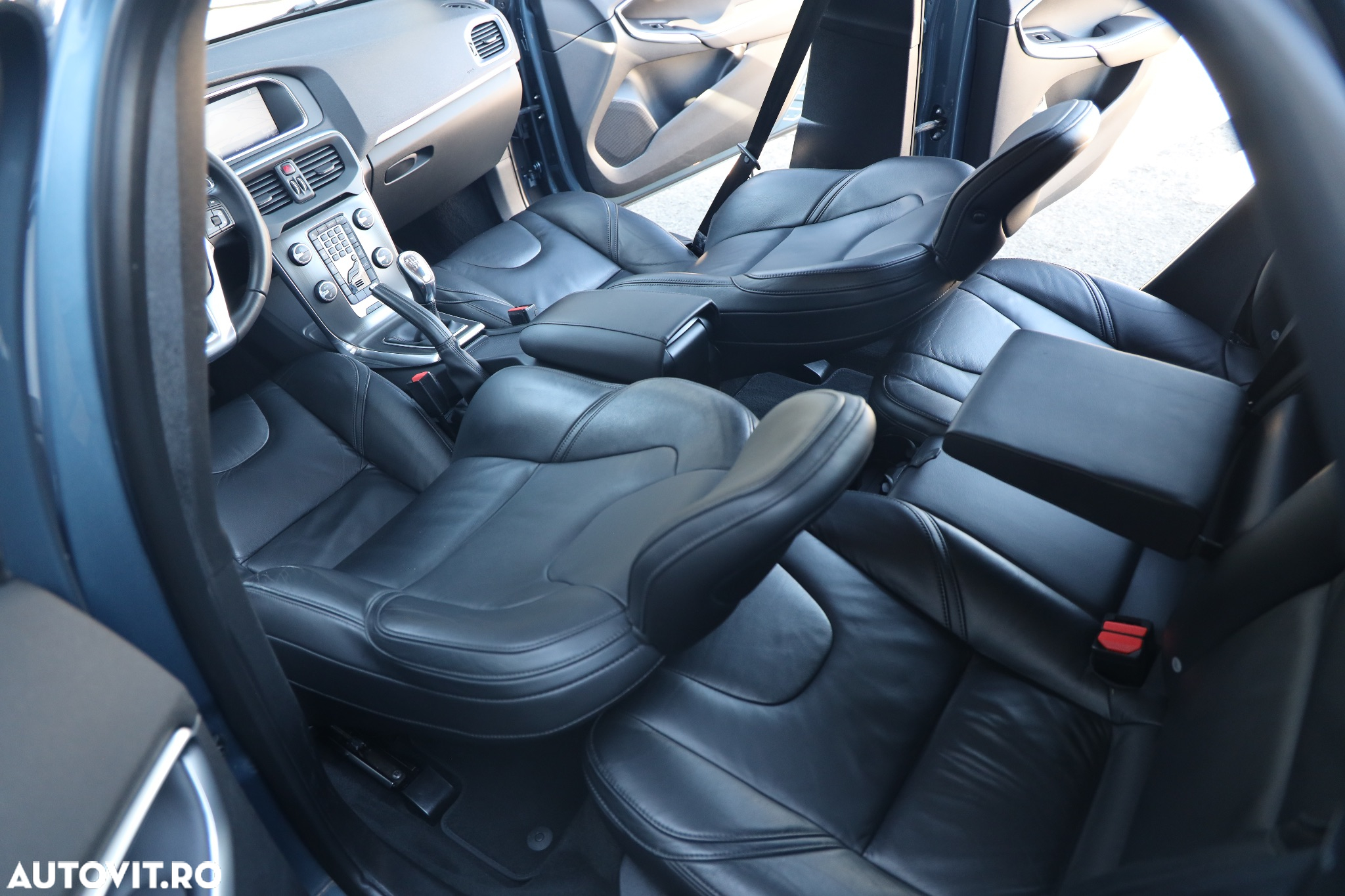 Volvo V40 D2 - 7