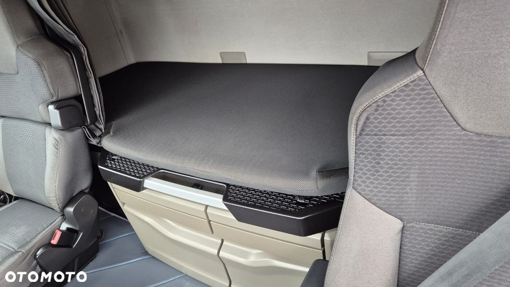 MAN MAN///TGX///26.470///2021///ZESTAW/// TANDEM///PRZEJAZDOWY///7.70+7.70/// LEDY///KLIMATYZACJA POSTOJOWA/// DACH PODNOSZONY/// - 28