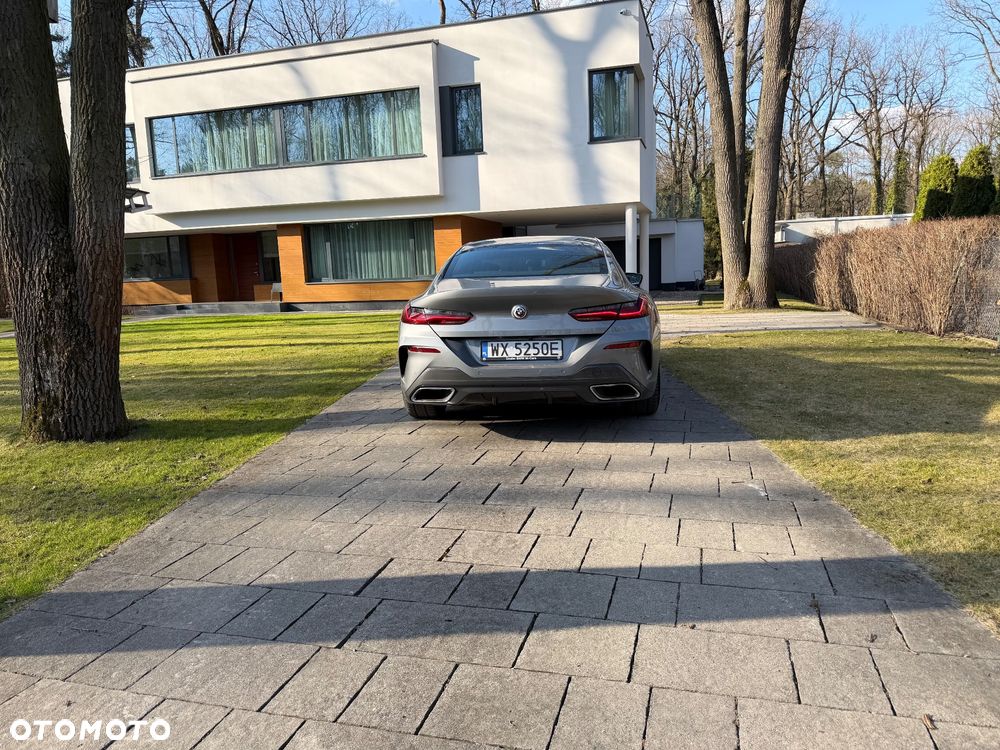 BMW Seria 8 - 3
