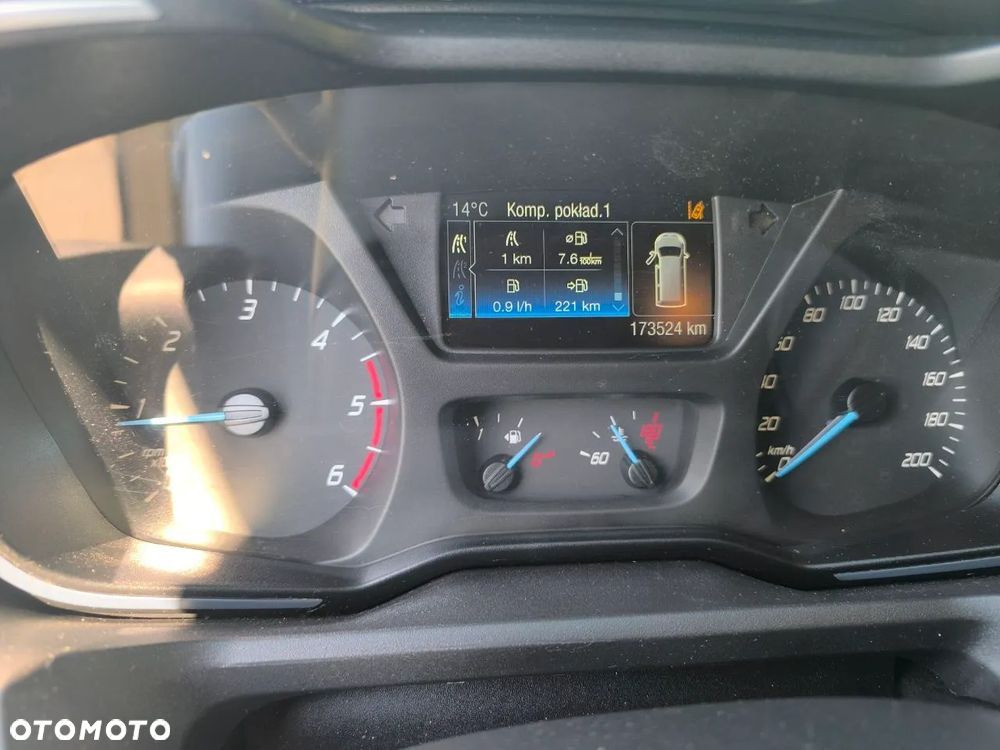 Ford TRANSIT CUSOM - 5