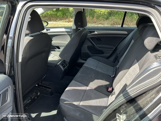 VW Golf - 3