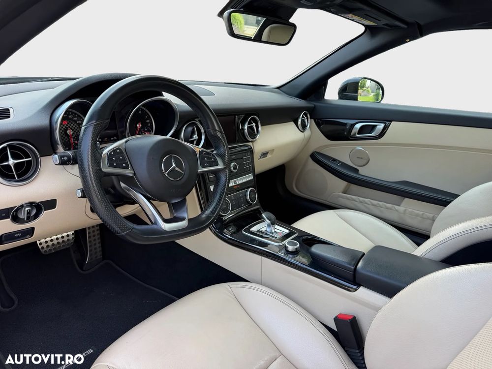 Mercedes-Benz SLC 300 Aut. - 9