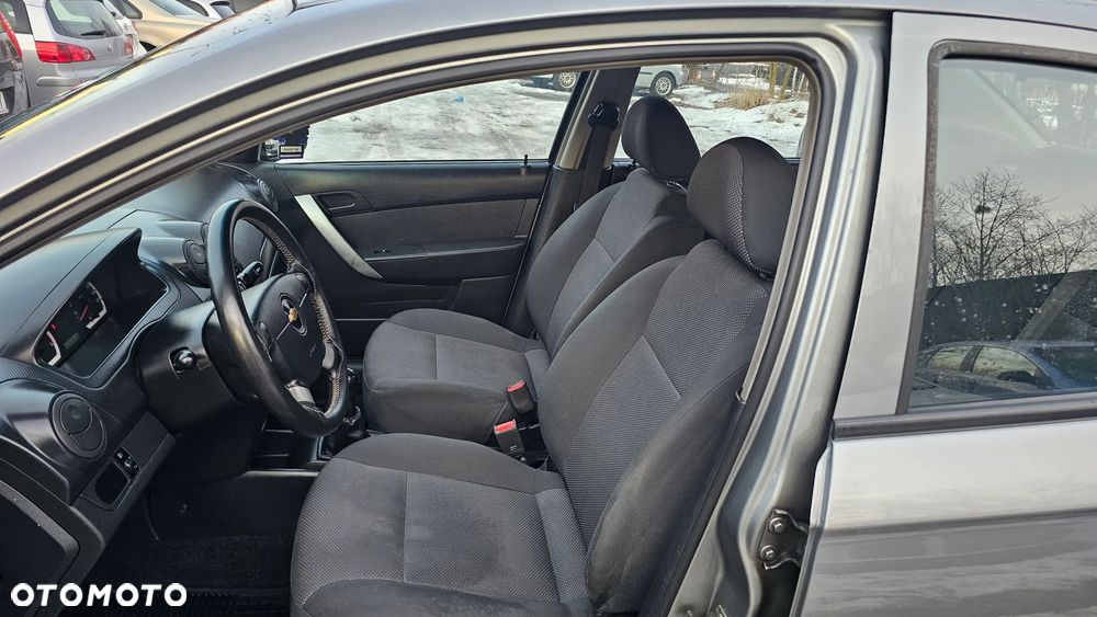 Chevrolet Aveo 1.2 16V LS - 10