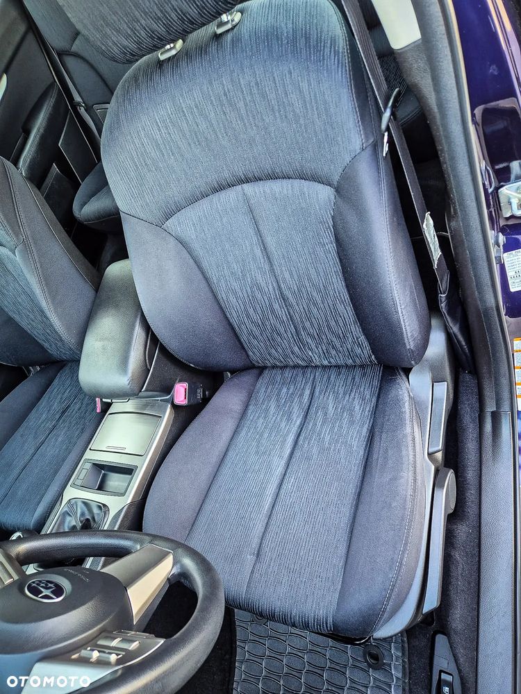 Subaru Legacy 2.0i Trend - 35