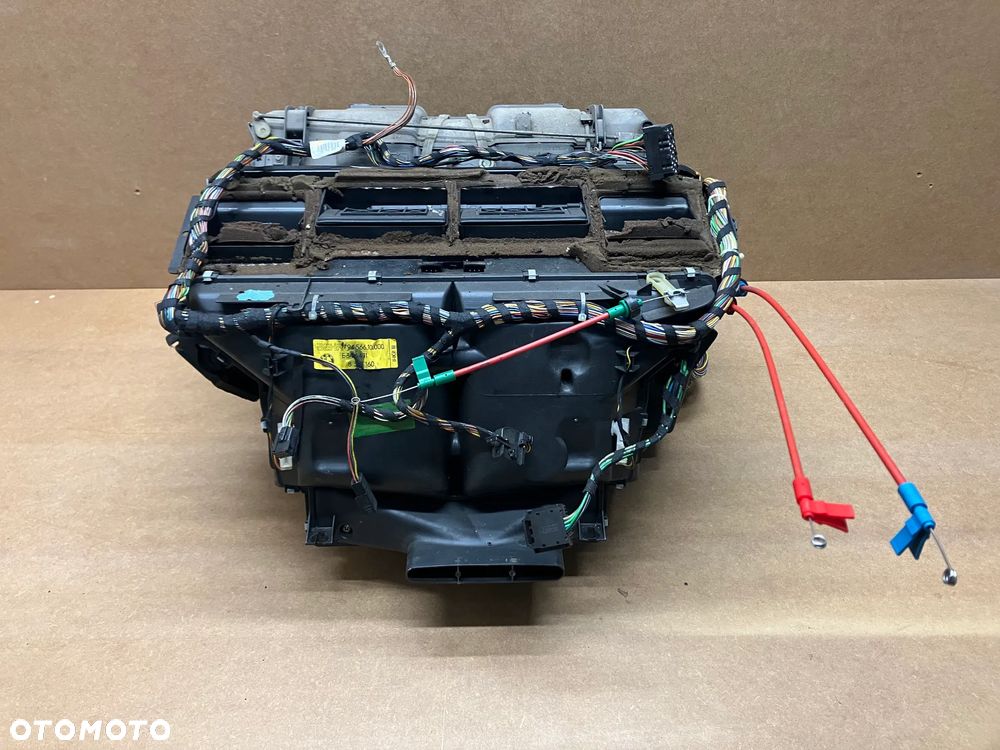 NAGRZEWNICA KOMBAJN KLIMATRONIK DMUCHAWA BMW E34 OEM 8391160 - 1